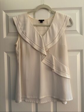 Ann Taylor Ivory Ruffle V-Neck Sleeveless Top